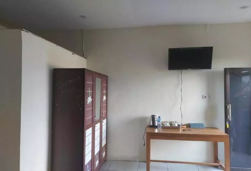 ホテル Oyo 92545 Wawi Kadio Homestay