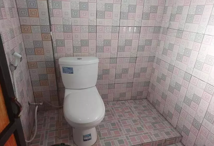 ホテル Oyo 92545 Wawi Kadio Homestay