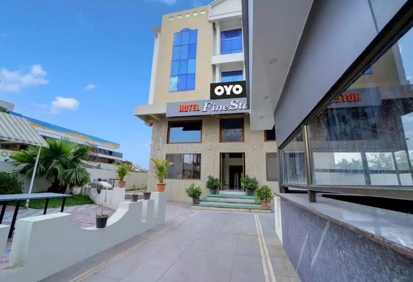 Hotelli Oyo Flagship 81018  Fine Stay