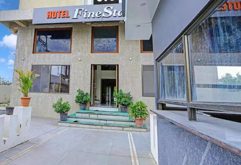 Hotelli Oyo Flagship 81018  Fine Stay