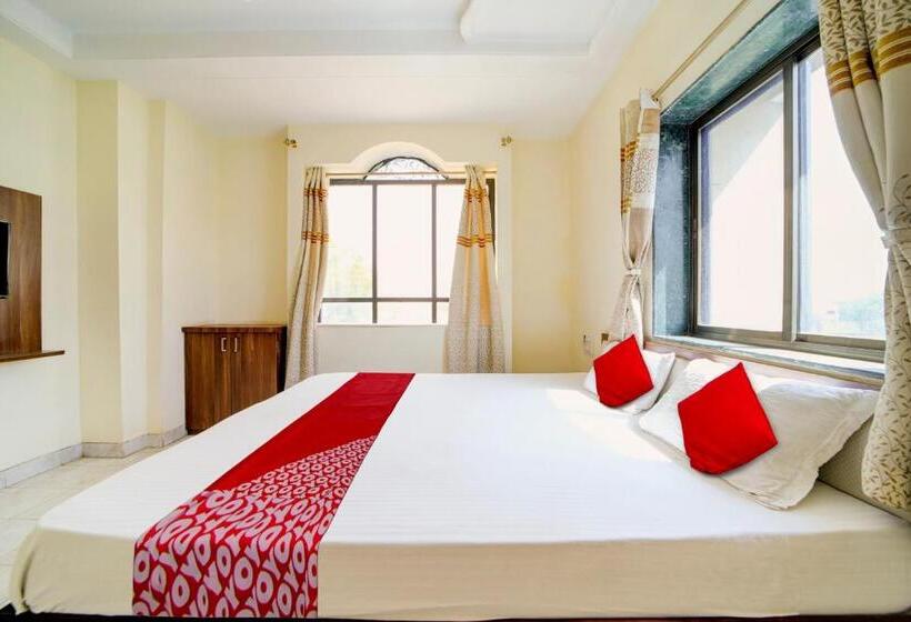 Hotel Oyo Flagship 81018  Fine Stay