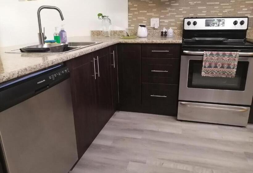 بنسيون The Rhodo Place