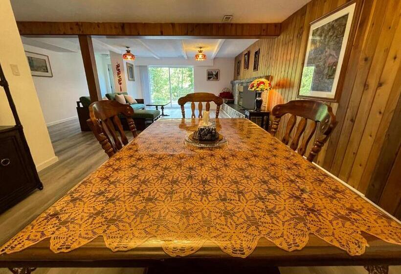 بنسيون The Rhodo Place