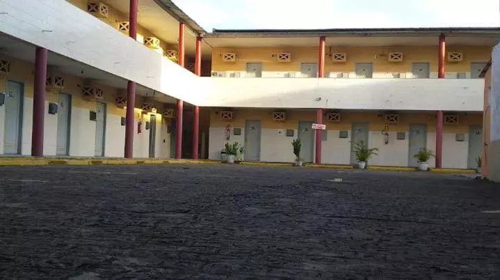 هتل کپسول Pousada Delirios