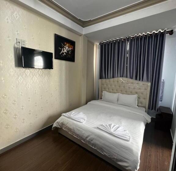 هتل Hành Tinh Xanh 1