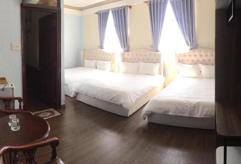 هتل Hành Tinh Xanh 1