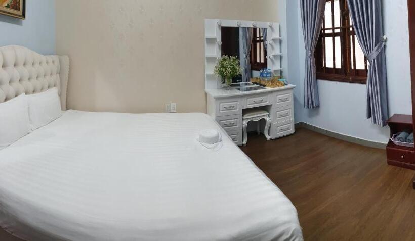 هتل Hành Tinh Xanh 1