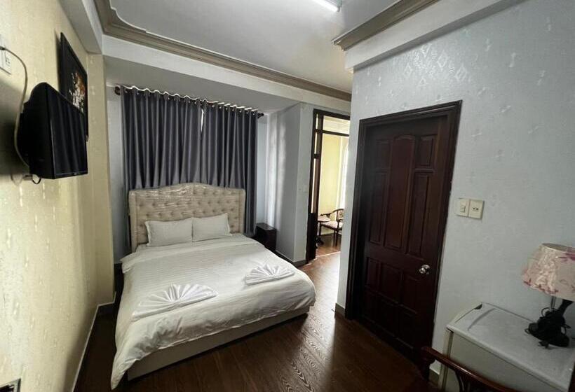 هتل Hành Tinh Xanh 1