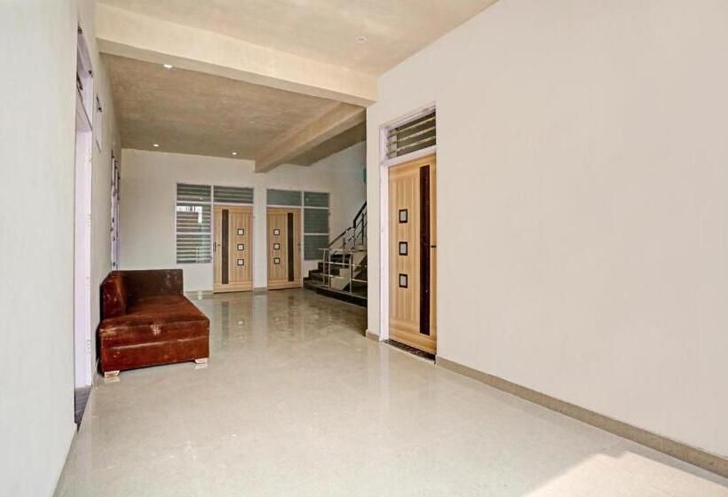 Hotel Oyo Flagship 81193 Om