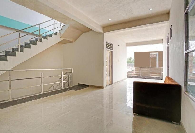 Hotel Oyo Flagship 81193 Om