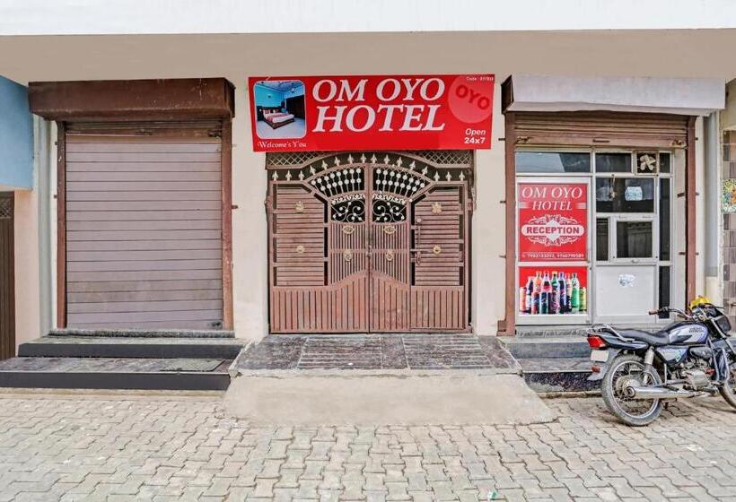 Hotel Oyo Flagship 81193 Om