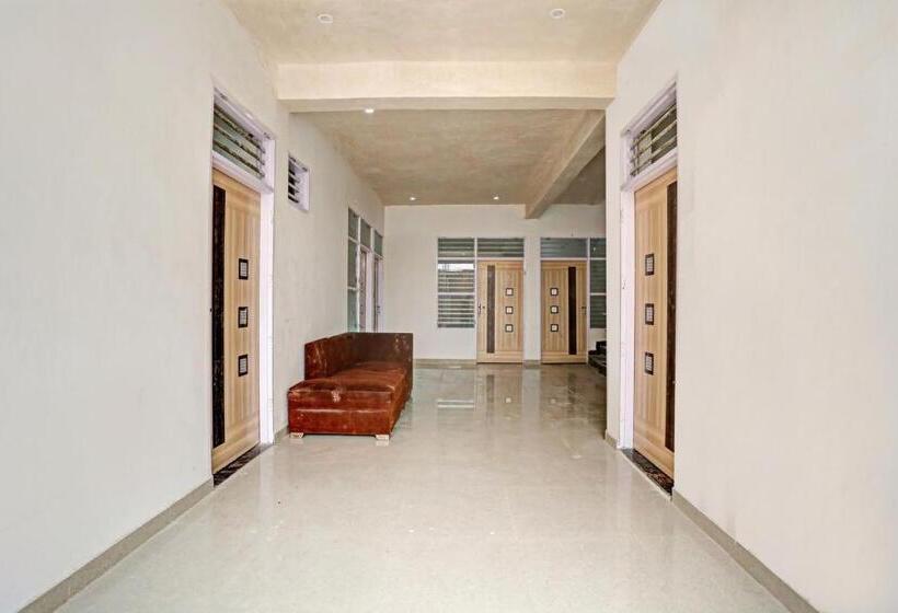 Hotel Oyo Flagship 81193 Om