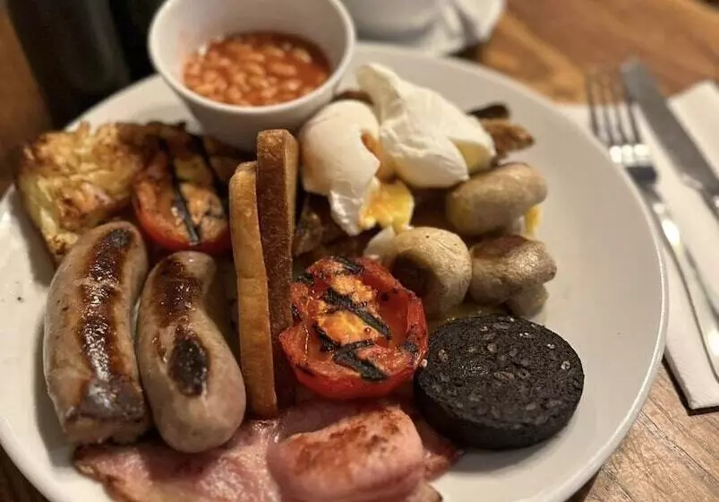 Hotelli The White Bull