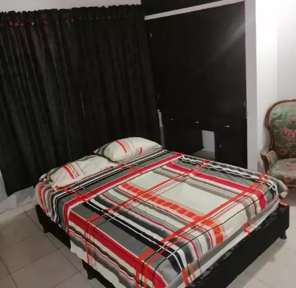 Aamiaismajoitus (B&B) Casa De Relajación Lowcost Centro Catedral Lujos ,piscna,aireacondicio