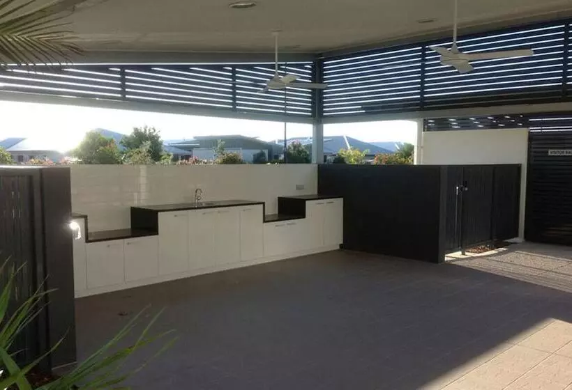 Broadwater On The Peninsula