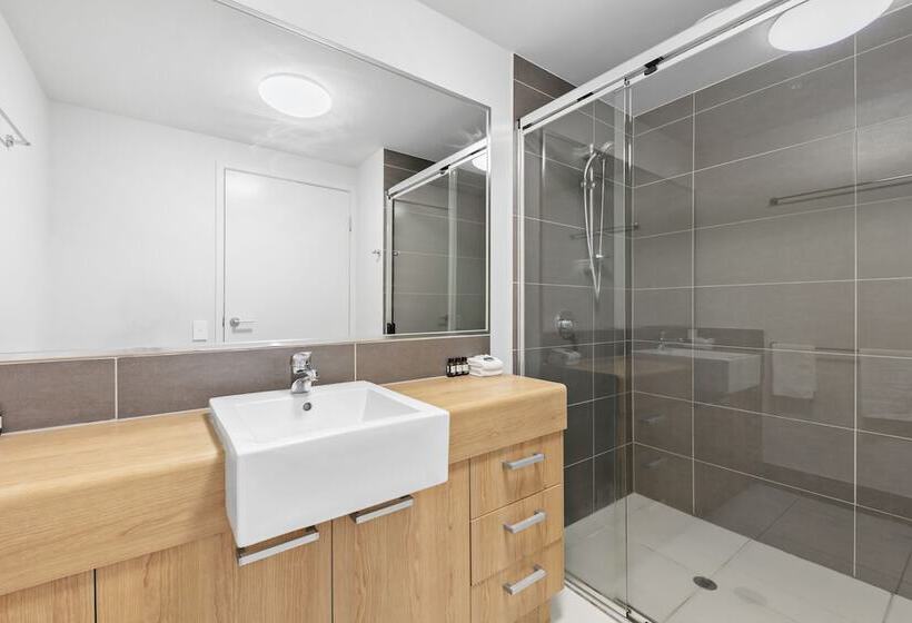 Broadwater On The Peninsula