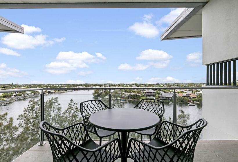 Broadwater On The Peninsula