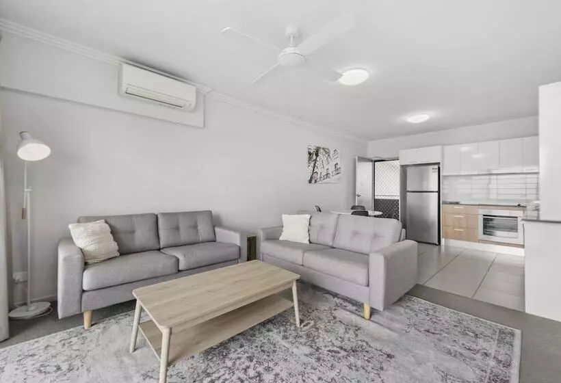 Broadwater On The Peninsula