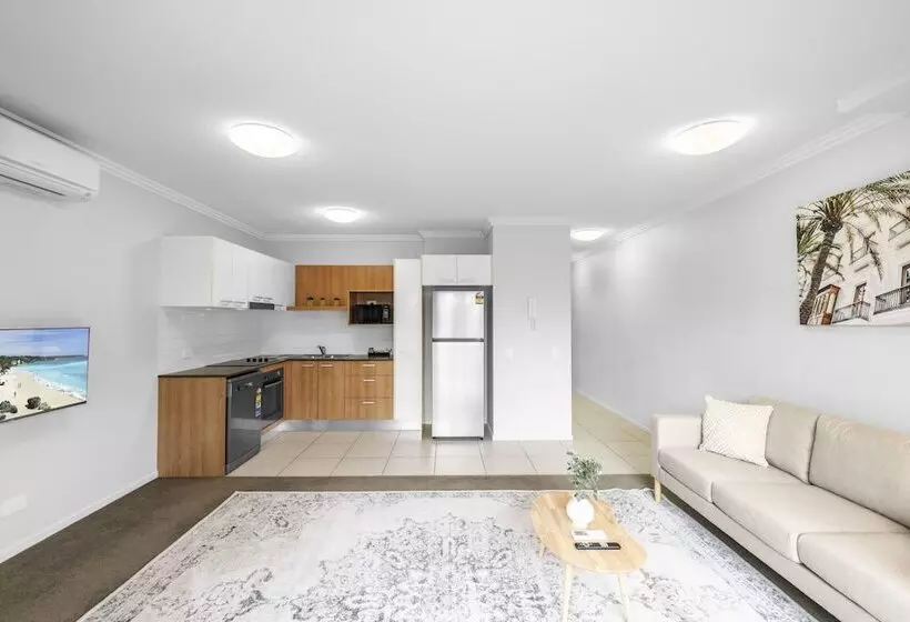 Broadwater On The Peninsula