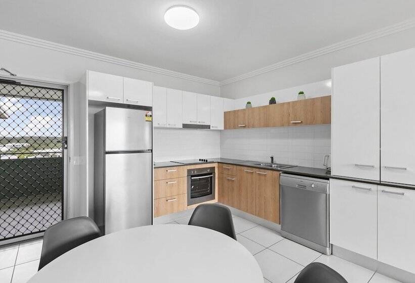 Broadwater On The Peninsula