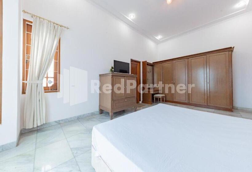 Hotell Biru Homestay Bandung Mitra Reddoorz