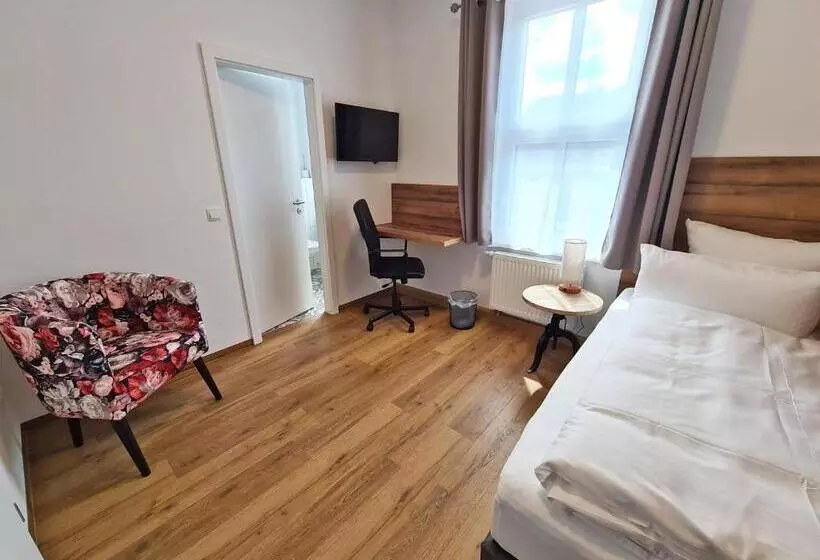 Hotelli Gleis 3viertel Jena