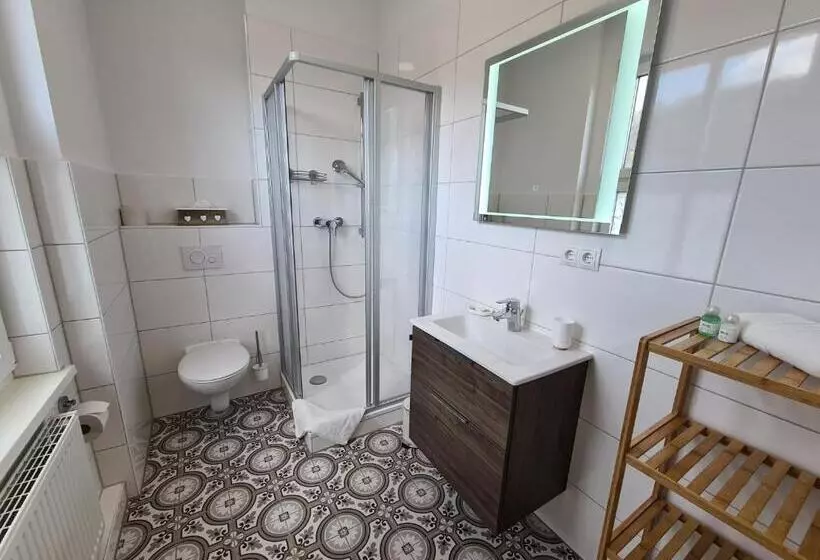 Hotelli Gleis 3viertel Jena