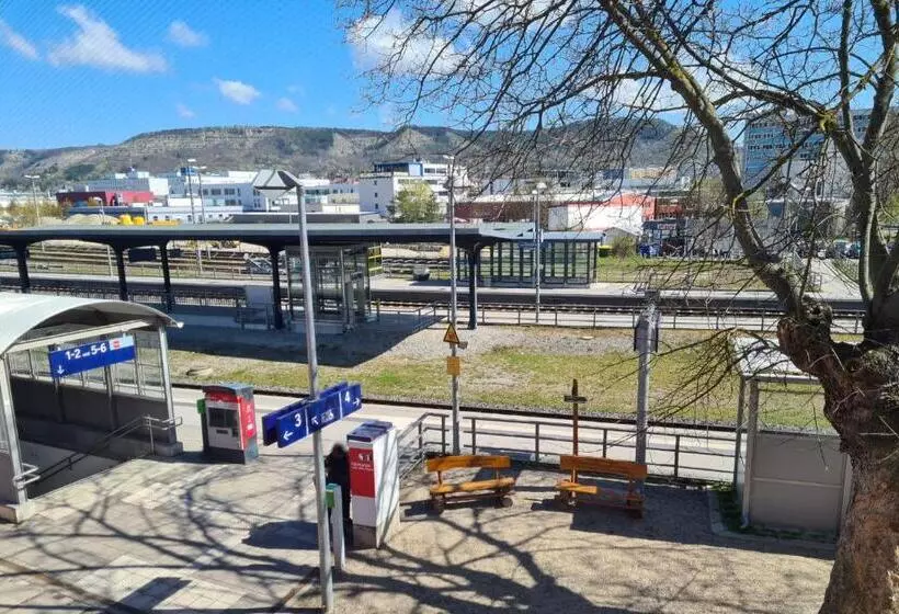 Hotelli Gleis 3viertel Jena