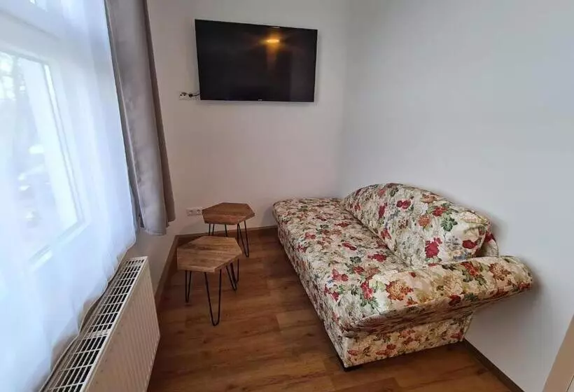 Hotelli Gleis 3viertel Jena