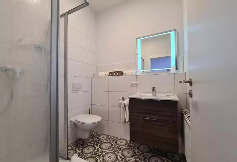 Hotelli Gleis 3viertel Jena