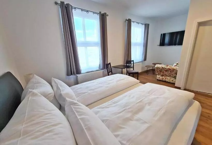 Hotelli Gleis 3viertel Jena