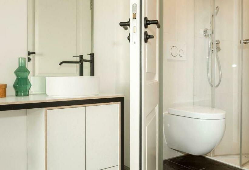 膳宿费 The Red Ox   Super Central Canal View Rooms