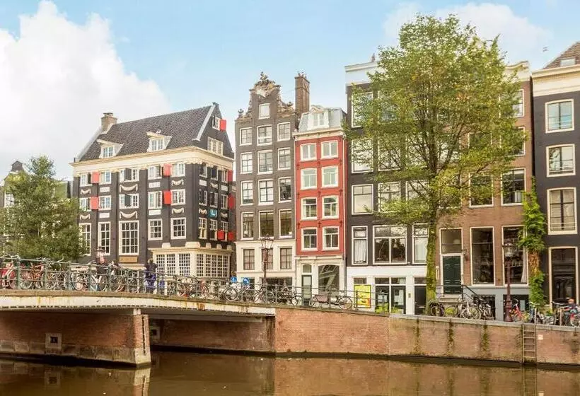 ペンション The Red Ox   Super Central Canal View Rooms