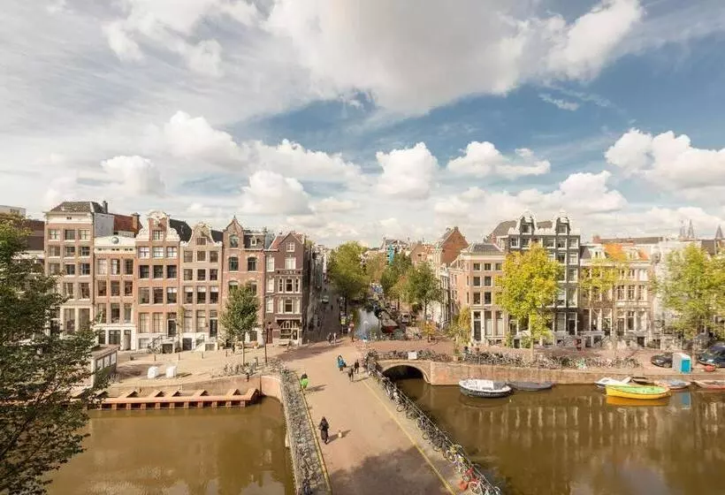 ペンション The Red Ox   Super Central Canal View Rooms