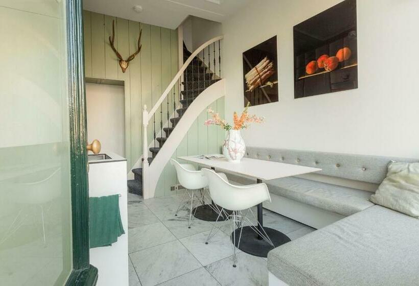 膳宿费 The Red Ox   Super Central Canal View Rooms