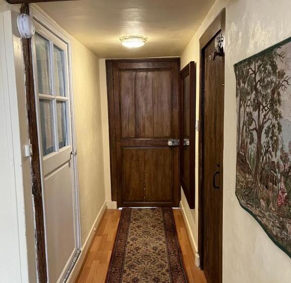 بنسيون Maison Des Acrobates