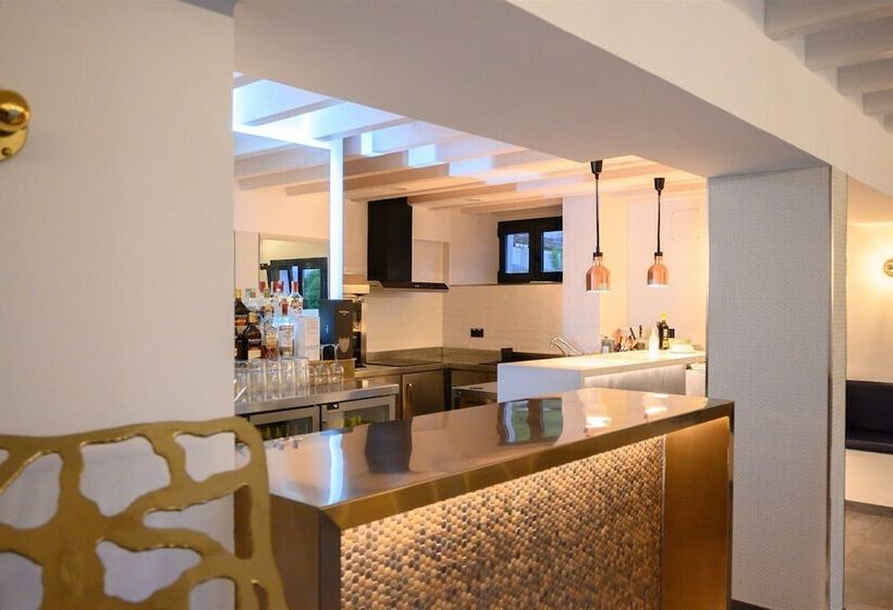 فندق Neguetxea Boutique Guest House