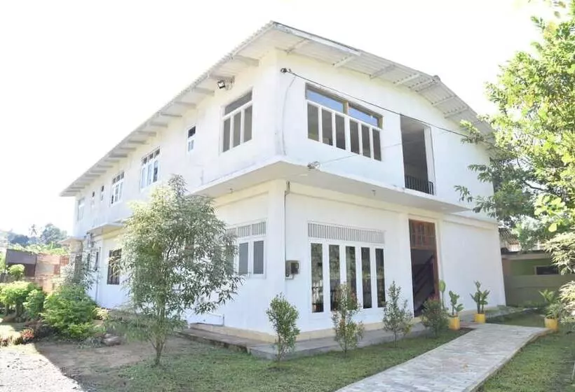 Hotelli Red Lotus Holiday Resort