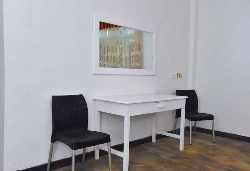 Hotelli Red Lotus Holiday Resort