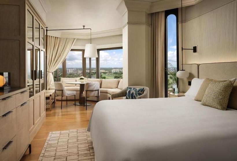 Hotelli Tower At The Boca Raton