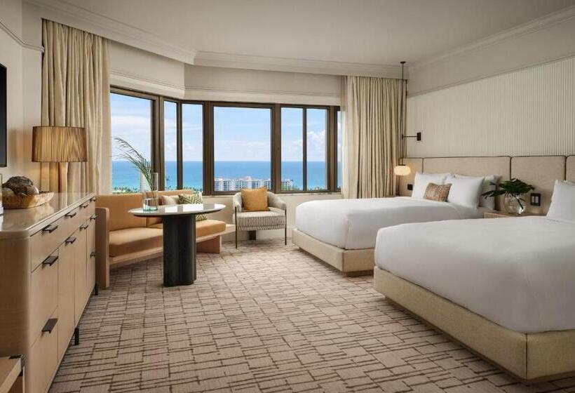 Hotelli Tower At The Boca Raton