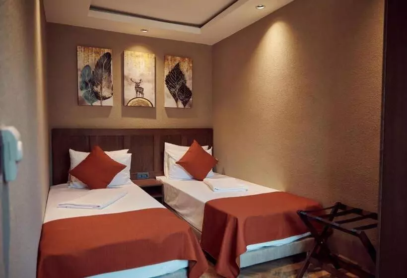 Parmos Otel