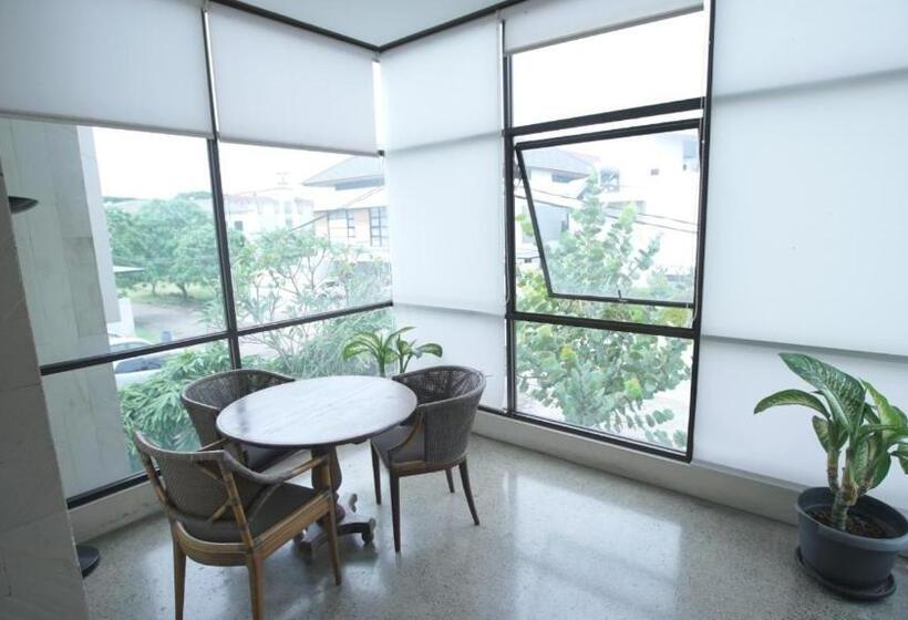 بنسيون The Heritage Karawaci