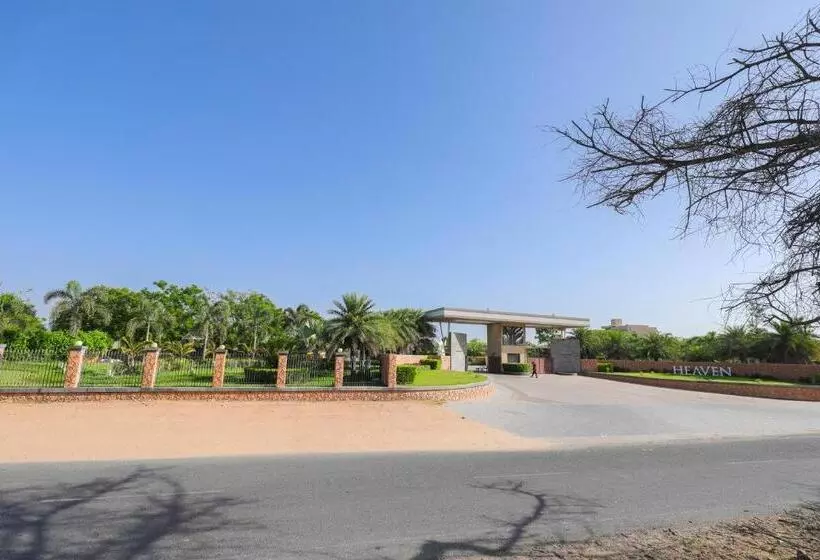 Lomakeskus Club Heaven Palanpur