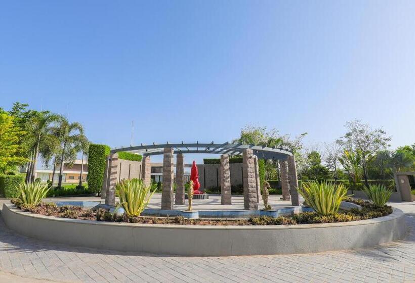 リゾートホテル Club Heaven Palanpur