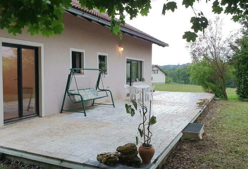 هاستل Rooms And Apartments Biš