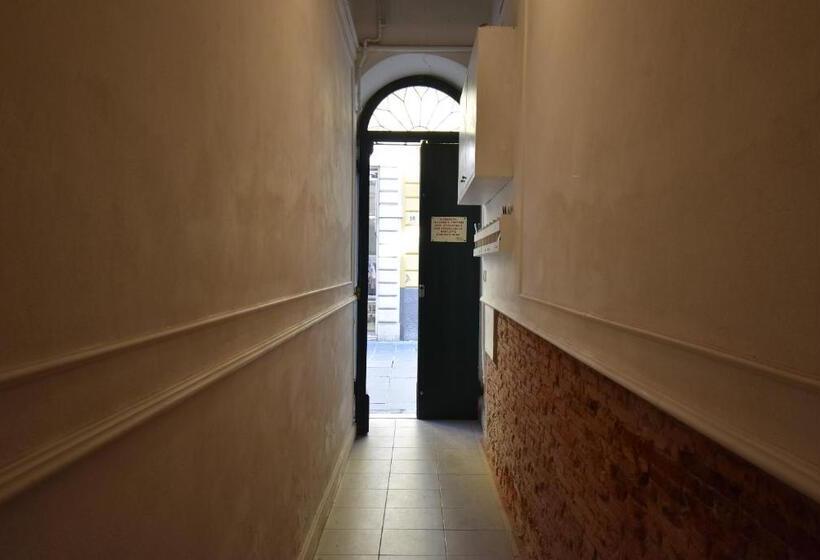 تختخواب و صبحانه 50mt Dal Duomo Casa Amasia