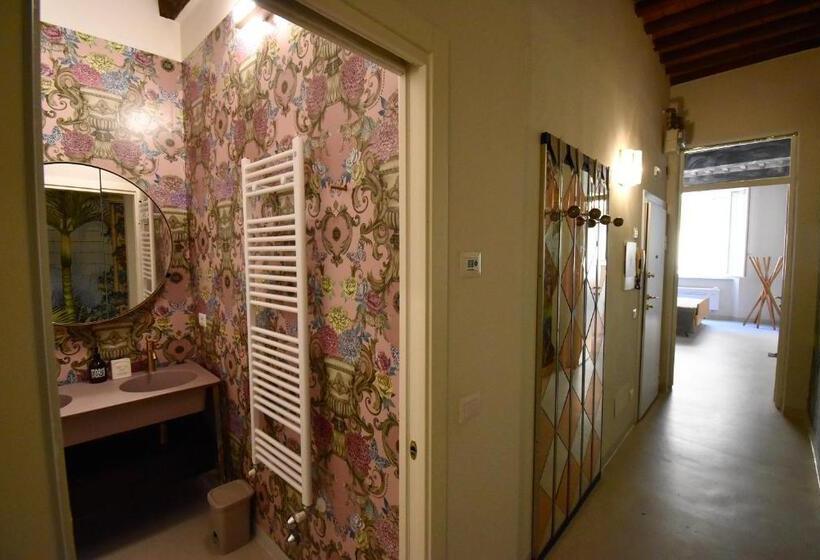 تختخواب و صبحانه 50mt Dal Duomo Casa Amasia