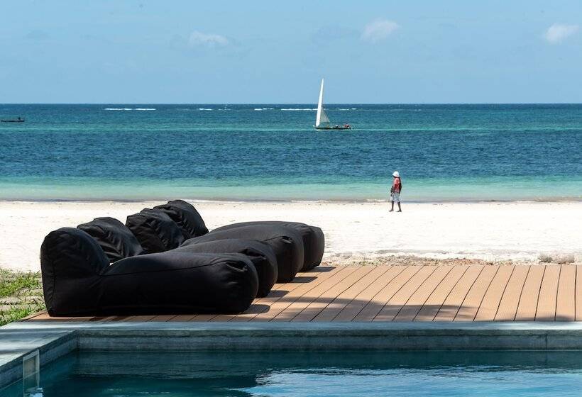 هتل Lalagalu   Beachfront Ecocabins