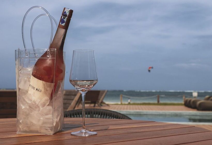 هتل Lalagalu   Beachfront Ecocabins